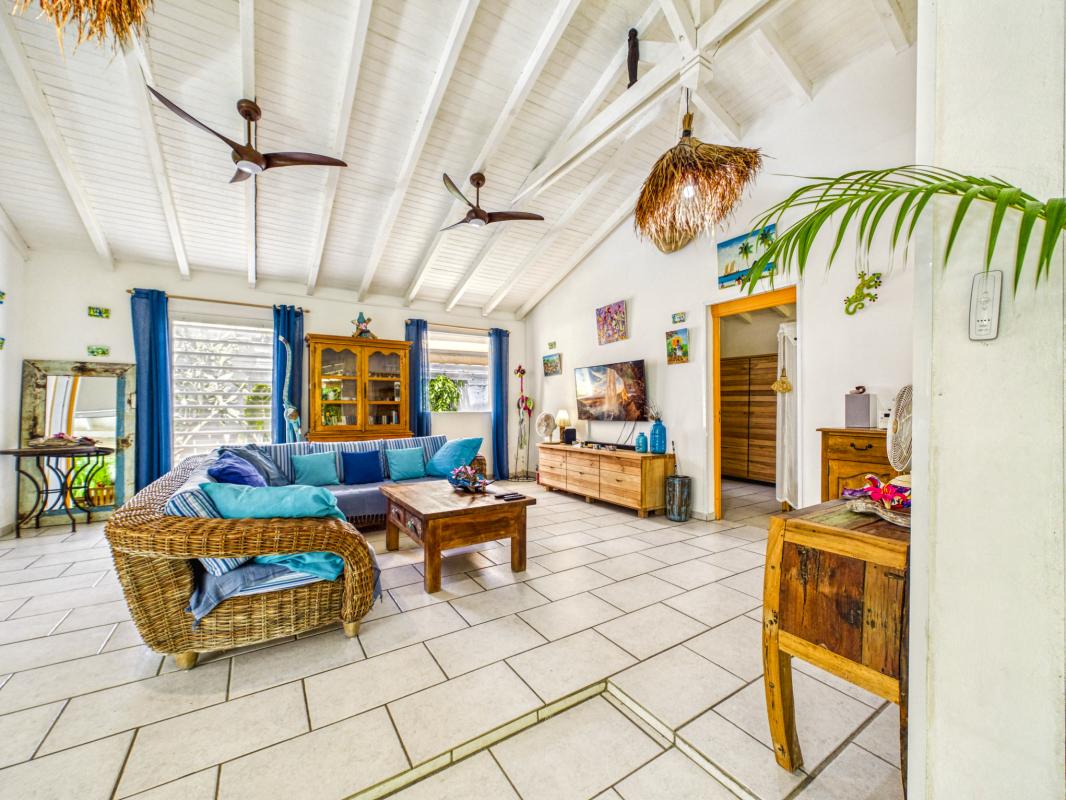 21.location villa avec piscine proche plage St François Guadeloupe
